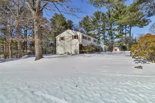 139 Peele Rd, Nashua, NH 03062 - Photo 4