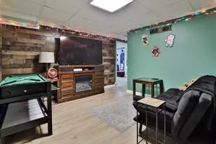 668 W Hollis St, Nashua, NH 03062 - Photo 18