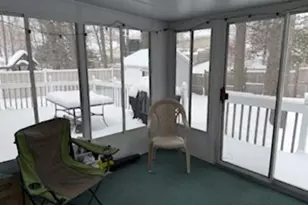 415 Pickering St, Manchester, NH 03104 - Photo 12