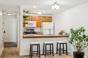 44 Glengarry Dr, Stratham, NH 03885 - Photo 12