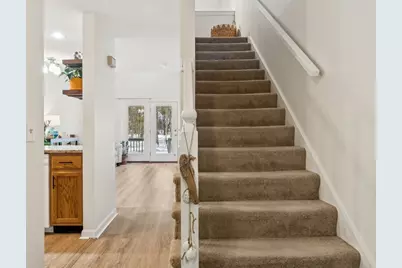 44 Glengarry Drive, Stratham, NH 03885 - Photo 8