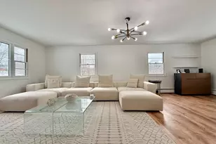 104 White Rock Hill Rd, Bow, NH 03304 - Photo 4