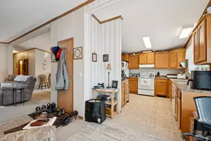 66 Country Skyline Blvd, Weathersfield, VT 05089 - Photo 12