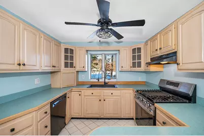 4 Therriault Avenue, Salem, NH 03079 - Photo 16