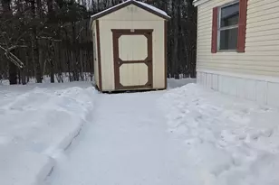 162 Pebblewood Dr, Charlestown, NH 03603 - Photo 8