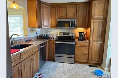 555 Straw Hill Road, Manchester, NH 03104 - Photo 6