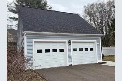 555 Straw Hill Road, Manchester, NH 03104 - Photo 2