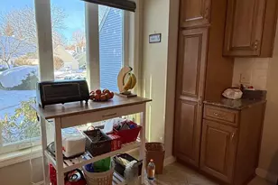 555 Straw Hill Rd, Manchester, NH 03104 - Photo 8