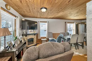 15 Edgewood St, Claremont, NH 03743 - Photo 14