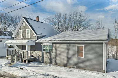 15 Edgewood Street, Claremont, NH 03743 - Photo 4