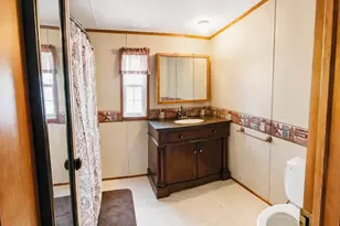 7 Dublin St, Gorham, NH 03581 - Photo 8