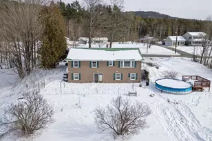 412 Winter St, Claremont, NH 03743 - Photo 2