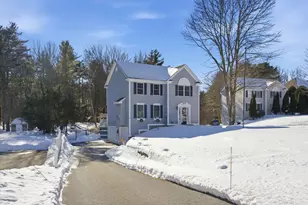 7 Boulder Ct, Raymond, NH 03077 - Photo 1