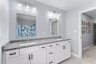 55 Forestedge Wy, Manchester, NH 03102 - Photo 18