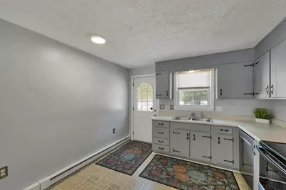 1102 Mammoth Road #A &amp; B, Pelham, NH 03076 - Photo 14