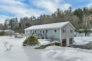1102 Mammoth Rd, Pelham, NH 03076 - Photo 4