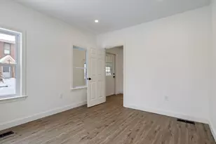 58 S State St, Concord, NH 03301 - Photo 10