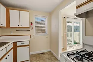 777 Middle Rd, Portsmouth, NH 03801 - Photo 18