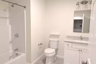 264 Woodview Way, Manchester, NH 03102 - Photo 18