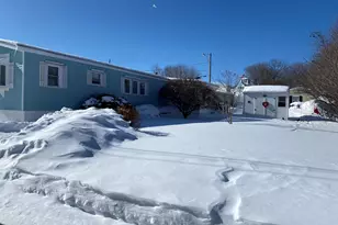 167 Staples St, Seabrook, NH 03874 - Photo 2