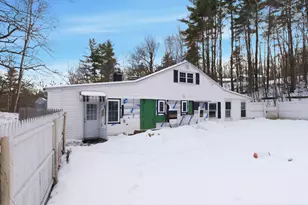 77 Straw Rd, Manchester, NH 03102 - Photo 4