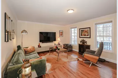 21 W Shore Avenue, Manchester, NH 03109 - Photo 4