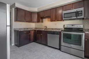 15 Aspen Ln, Merrimack, NH 03054 - Photo 2