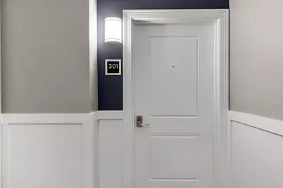 10100 S Willow Street #301, Manchester, NH 03103 - Photo 4