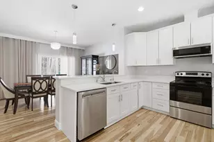 6 Wilshire Ln, Pelham, NH 03076 - Photo 2