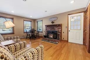 11 Broadview Dr, Litchfield, NH 03052 - Photo 8