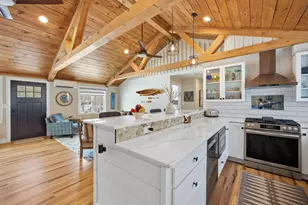 19 Coach Rd, Gilford, NH 03249 - Photo 10