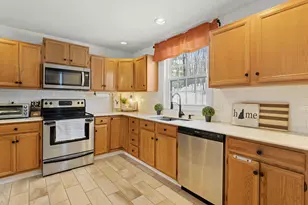 1465 Hooksett Rd, Hooksett, NH 03106 - Photo 4