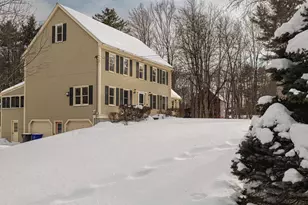 53 Munroe Dr, Hampstead, NH 03826 - Photo 2