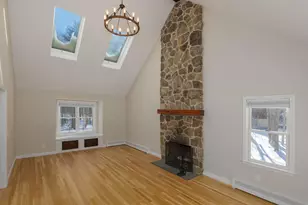 53 Munroe Dr, Hampstead, NH 03826 - Photo 8