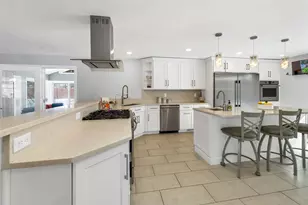 18 Robin Dr, Hudson, NH 03051 - Photo 12