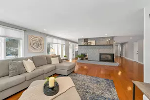 18 Robin Dr, Hudson, NH 03051 - Photo 6