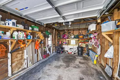 70 Dickey Street, Manchester, NH 03102 - Photo 8