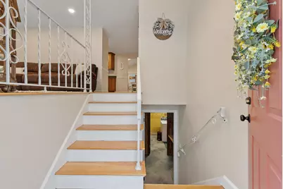 7 Brentwood Avenue, Salem, NH 03079 - Photo 4
