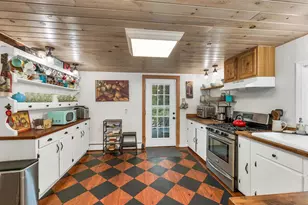 112 Town House Rd, New Hampton, NH 03256 - Photo 12