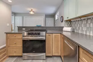 141 Chase Way, Manchester, NH 03104 - Photo 4