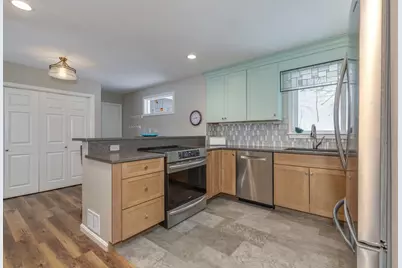 141 Chase Way, Manchester, NH 03104 - Photo 16