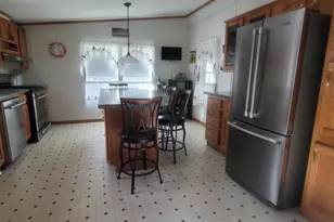 426 Friar Tuck Dr, Exeter, NH 03833 - Photo 10