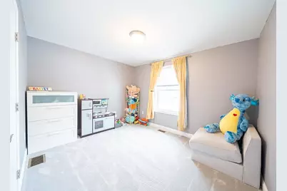 585 Bodwell Road, Manchester, NH 03109 - Photo 12