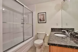 4-211 Heritage Village Dr, Nashua, NH 03062 - Photo 12