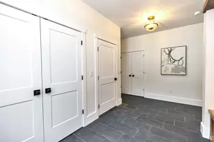 27 Beaver Ln, Bedford, NH 03110 - Photo 4