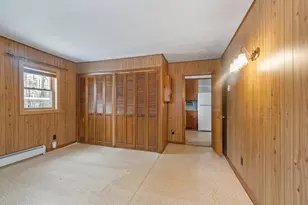2079 Wellington Rd, Manchester, NH 03104 - Photo 12