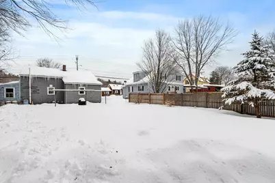 2079 Wellington Road, Manchester, NH 03104 - Photo 4