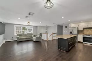 17 Twilight Dr, Nashua, NH 03062 - Photo 10