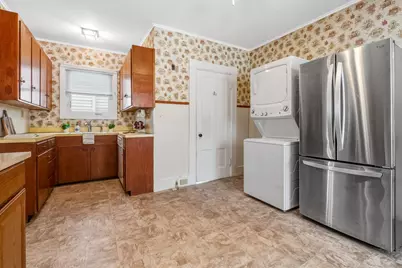 372 Orange Street, Manchester, NH 03104 - Photo 18