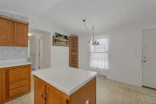 732 Concord Stage Rd, Weare, NH 03281 - Photo 6